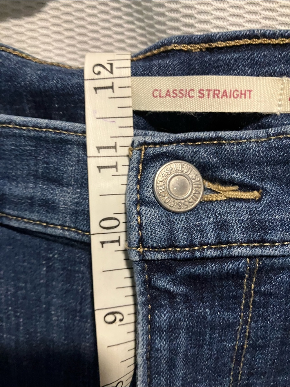 Levi's Women's Dark Blue Boot Cut Jeans - Picture 7 of 13